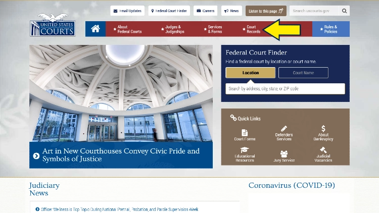 Screenshot of US Courts portal with yellow arrow pointing to court records access menu item. 